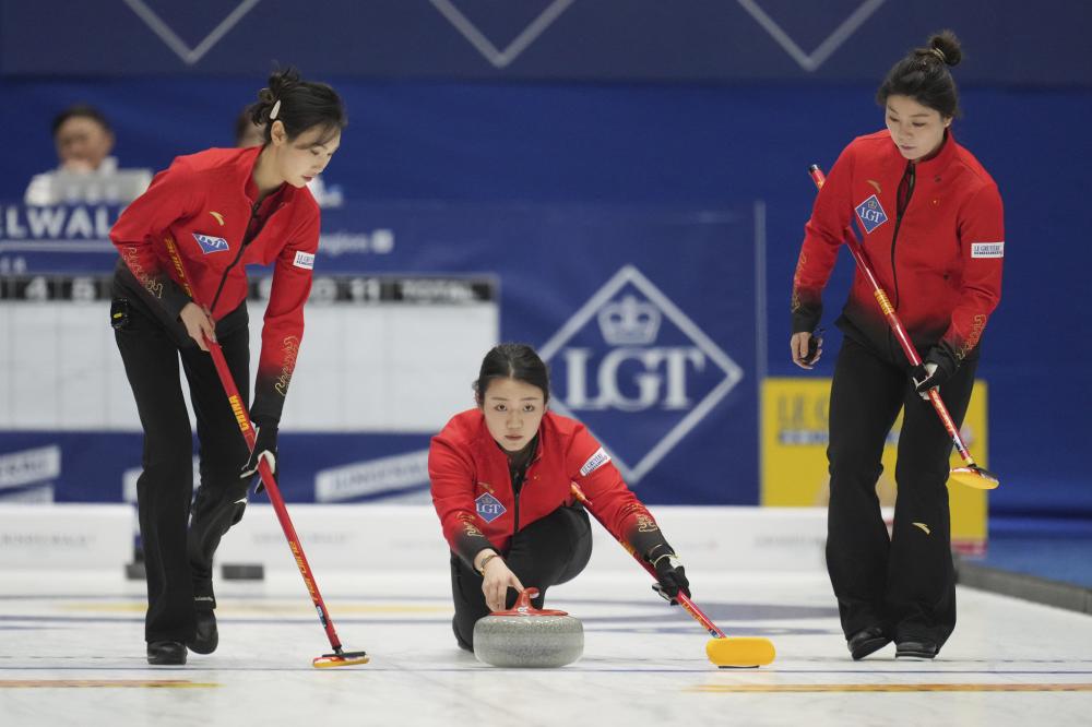 利物浦与桑德兰战平，萨拉赫替补登场未改劣势，桑德兰防守严密，最终以1比1告终。